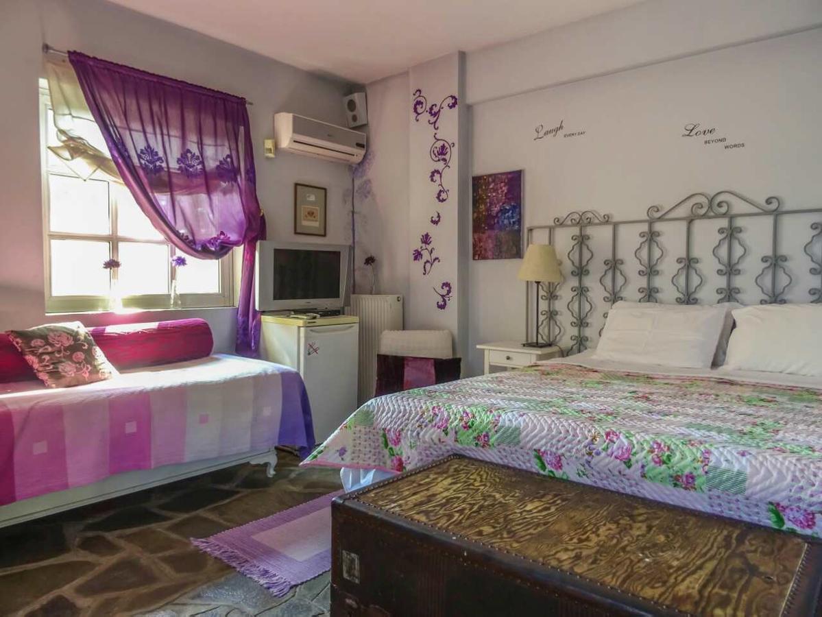 St. Thomas Bed And Breakfast Paianía 외부 사진