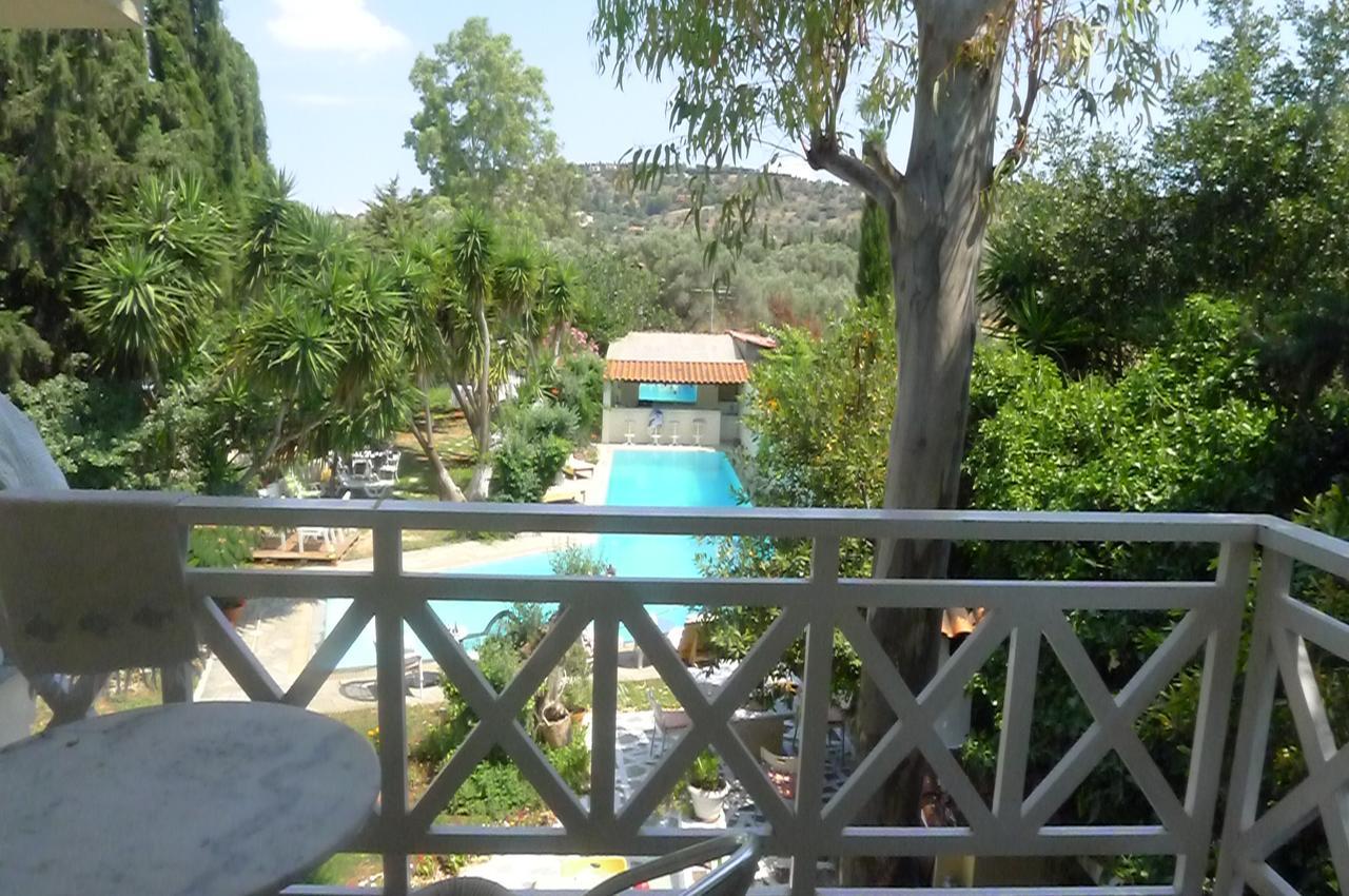 St. Thomas Bed And Breakfast Paianía 외부 사진