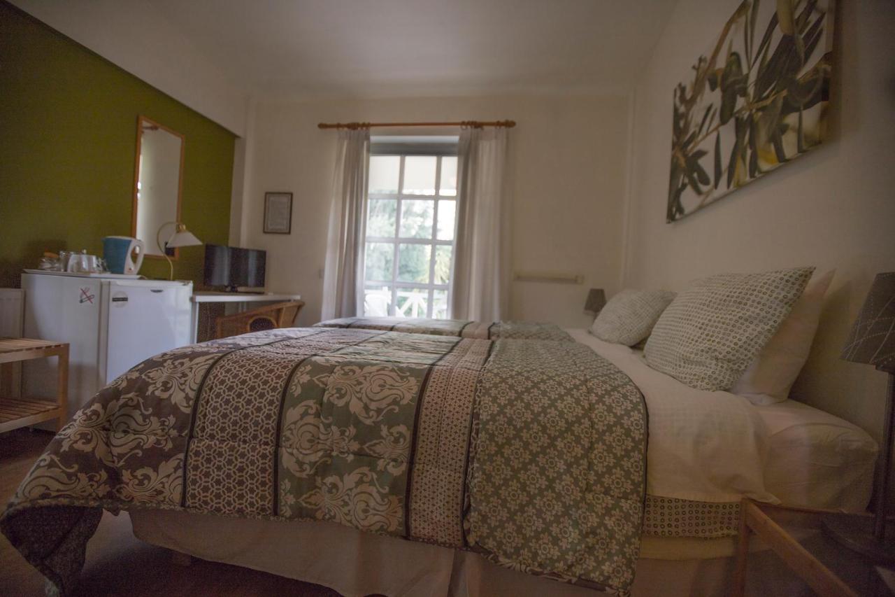St. Thomas Bed And Breakfast Paianía 외부 사진